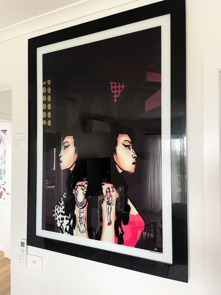 Amy_winehouse-install-web